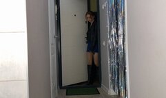 Clean boots on doormat!