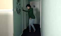 Never Enough Bathrooms (4K) - Mura Suru