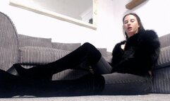 Domestic bitch (WMV)