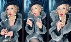 Smoking marlboro red 100 filterless with a holder in fur