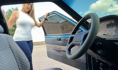 Karlotta is stressed by the uselessness of her car