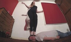 Dancing Sophie 360 FLOOR CAM