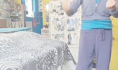 Giantess Humps Bed to make Earthquake