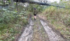 get stuck in the thick mud near the river av4