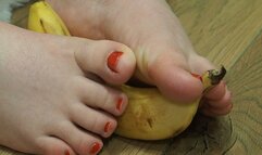 Toes and Banana | Enchanting Silence
