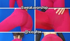Sweaty leggings worship