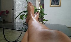 What rich pronounced bows of the goddess Roxan (3)