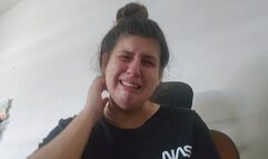 I Can't Stop Crying i fell very alone