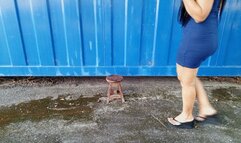 Pronounced arches in flip-flops while modeling in the park (3)