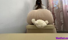 Big Butt Plushie Crush - Ass Fetish - HD MP4