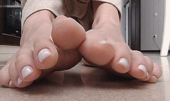 White sexy toes finger! MP4