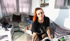 Panty & T-Shirt Face Sitting (4K)