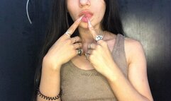 Nails Lick & Scratch