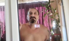 gonzo run his nose on the window