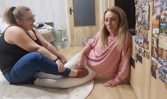 i sit with full weight on isabella feet