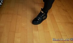 Black boots an black stockings