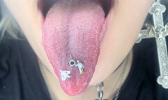 MOV 2 tiny men snuck into my drink! VORE swallowing giantess
