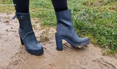 Kat Goes for a Wet Walk in her Hunter Heeled Ankle Boots