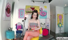 NYMPHO Stretching out Evelyn Claire's tight pussy