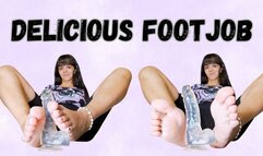 Delicious footjob