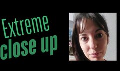 Acompañame a ver bien de cerca cada parte de mi rostro