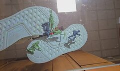 Underglass shoe crush 2