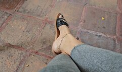 Diana Senior highly arched feet on flat sandals