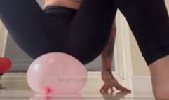 Mistress Nas Bursts Her Own Baloon!! MOV Version
