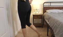 Yoga Pants and Cum Eating! Devyn 4K