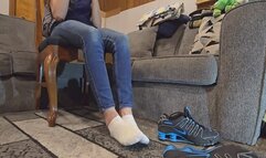 Nike shox and sock tease