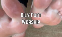 Worship Phoenix Bates' Oiled Up Feet 1080p - Webbed Toes - Oily Feet - Close Up - Feet in Face - Soles - Barefoot - Foot Worship
