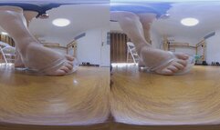 3DVR180 giants Dirty shoes dirty feet