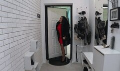 elegant lady with the painful left leg cc