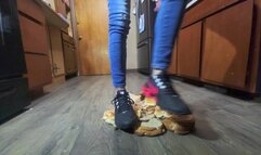 Bread crush with nike shox