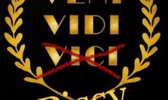 PissyLizzy´s Public Bench Piss Adventure