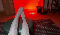 ???? Sensual Leggings & Barefoot Tease – Slow, Seductive Movements ????