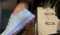 Work Station Leg Crossing and Flex