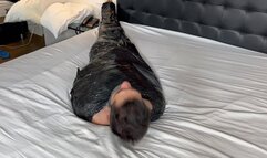 ASIAN AND BLOND PRINCESS FART DOMINATION