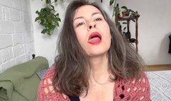 she will streth her lips for you m0