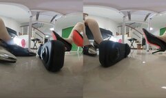 3D VR 180-degree XINXIN YUANYUAN Office crushing dwarfs