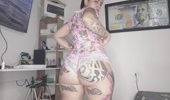 Look so sexy and farting so delicious enjoy my best farts