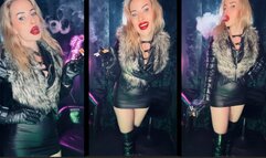 Your Leather goddes smokes 2 marlboro 100 at once