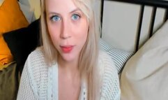 Blonde Babe Slowly Brings Passionate Show