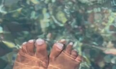 Melanin kissed white tipped feet Ebony milf goddess giantess