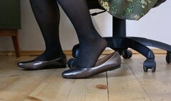 girl at work in ballet flats av