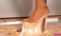 Pantyhose Stuck - Struggling - HD MP4