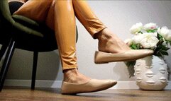 Im ready to seduce you with my toe wiggling MP4