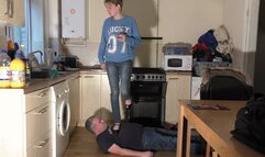 Mary Jane's Trampling With Throat Standing (4K)