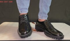 Black shoes VS Sunglasses