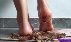 Faye Barefoot Cake Crush - Food Crushing - HD MP4